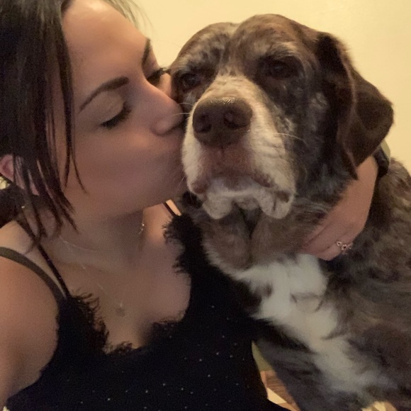 Meet your Posher, Idalis - Picture 1 of 2